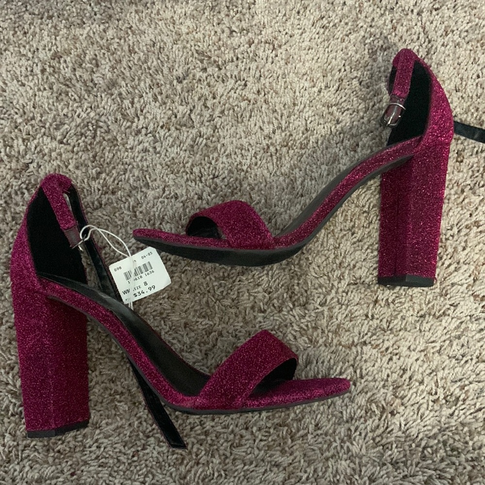 super cute heels, great for formals or prom